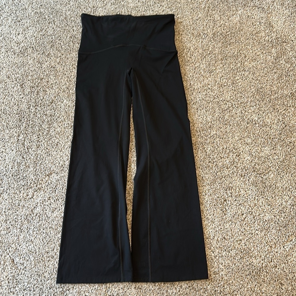 SPANX Booty Boost Flare Pant, Black, Size Large Petite, Like New - Picture 2 of 6